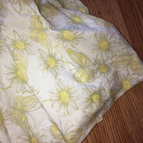 Polly Flinders 3T Sleeveless Yellow Daisy & Butterfly Print Dress With Tie Back - Picture 2 of 6